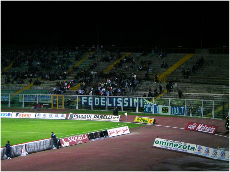 Pescara - Arezzo 16.10.2004 029